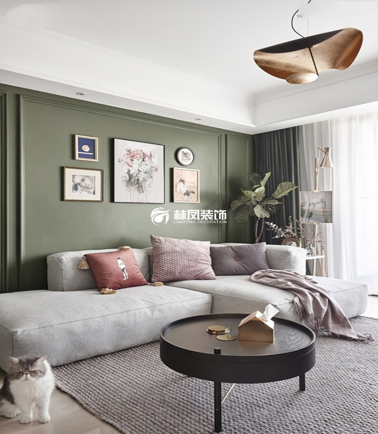 美式風(fēng)格客廳護墻板裝修效果圖